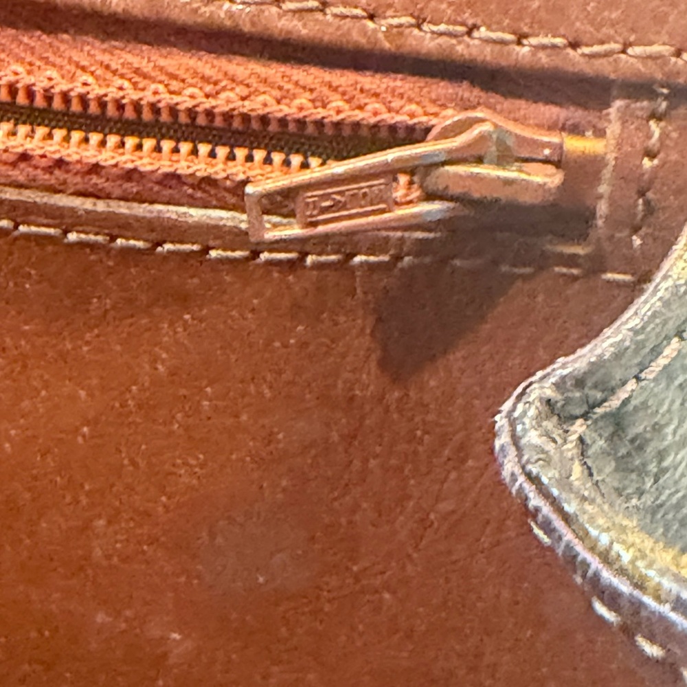 Designer Monogram Vintage Leather Clutch Bag - Picture 10 of 14